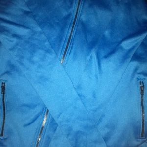 No Sweat Athletic Zip Up W/ Pockets!